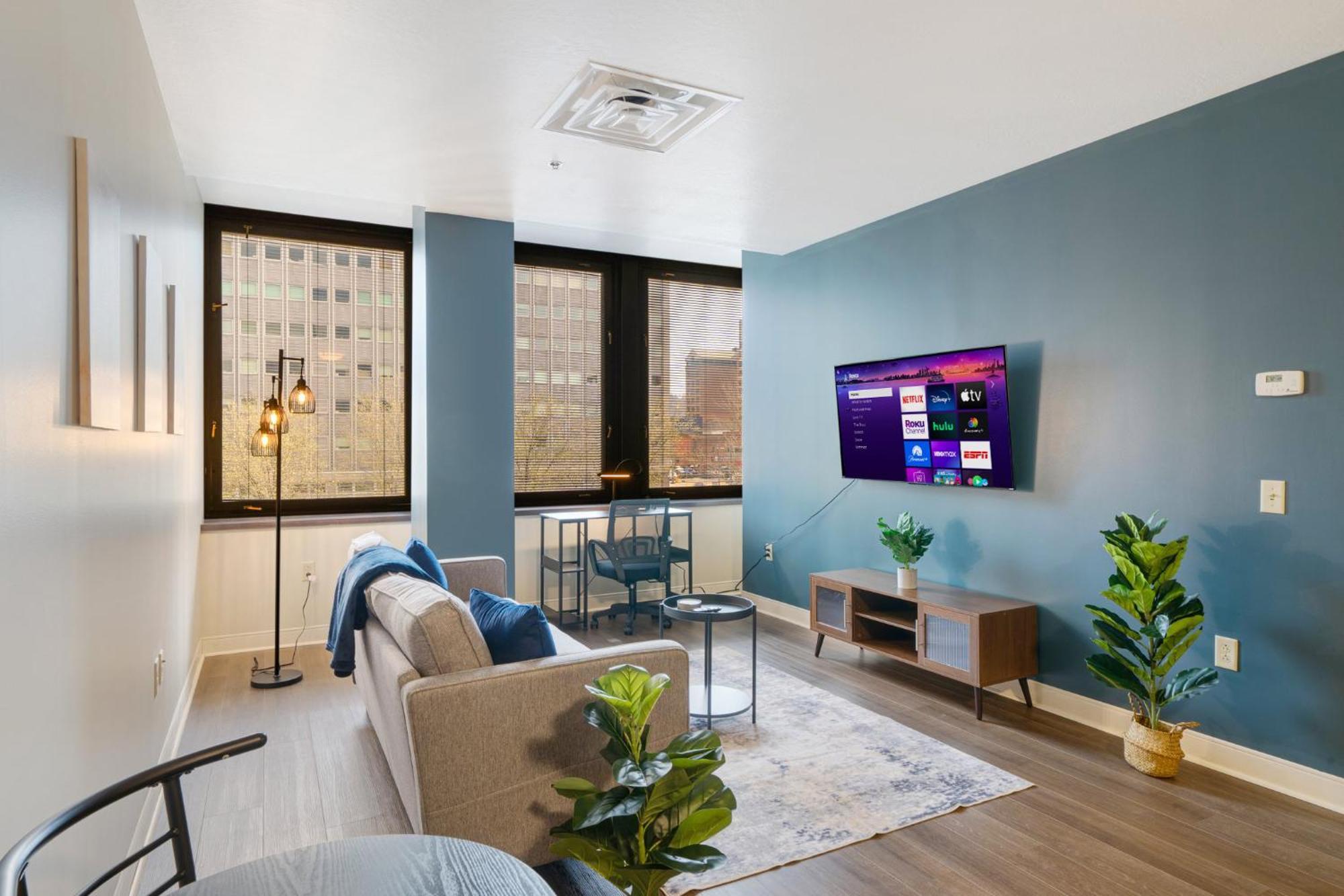 Vibrant Luxury Prime Location 24-7 Onsite Parking Gym Lounge Apartamento